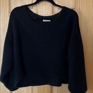 James Street Co Iris Pullover in Noir